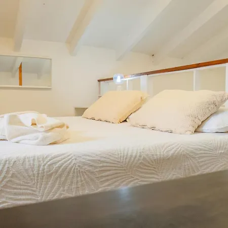 Historia- Dimore Vico Ghezzi Carpignano Salentino