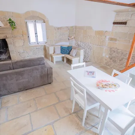 Historia- Dimore Vico Ghezzi Carpignano Salentino