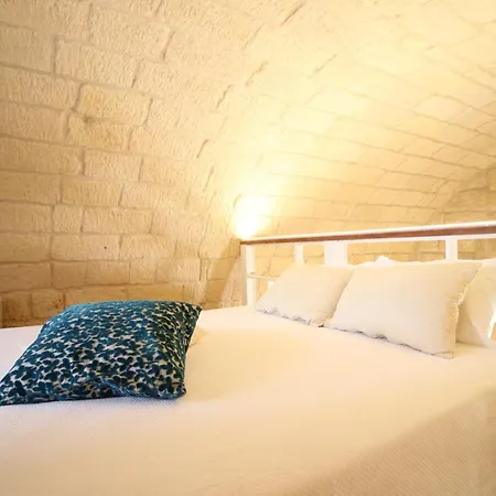 Historia- Dimore Vico Ghezzi *