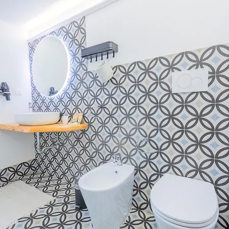 公寓 Historia- Dimore Vico Ghezzi 卡尔皮尼亚诺萨伦蒂诺