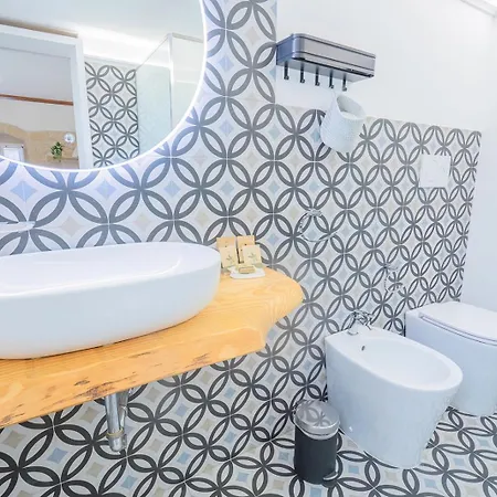 Historia- Dimore Vico Ghezzi *