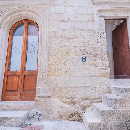 Historia- Dimore Vico Ghezzi 卡尔皮尼亚诺萨伦蒂诺